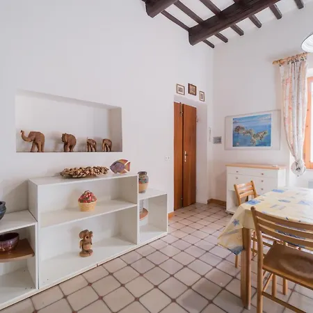 Appartement Trilocale Aragosta *